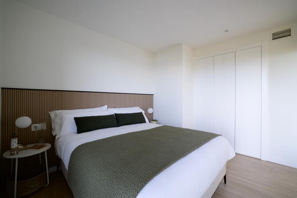 Bed, Bedroom, wardrobe