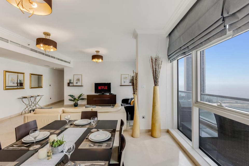 VayK - Modern 4BR in Dubai Marina with Sea View Apartment in Dubai