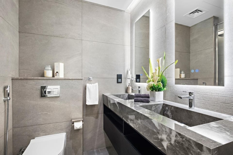 VayK - Renovated 1BR in Dubai Marina Apartment in Dubai
