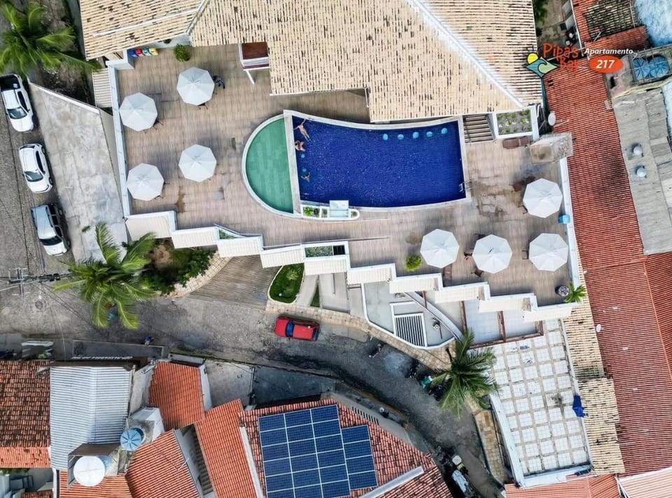 Bird's eye view, Swimming pool