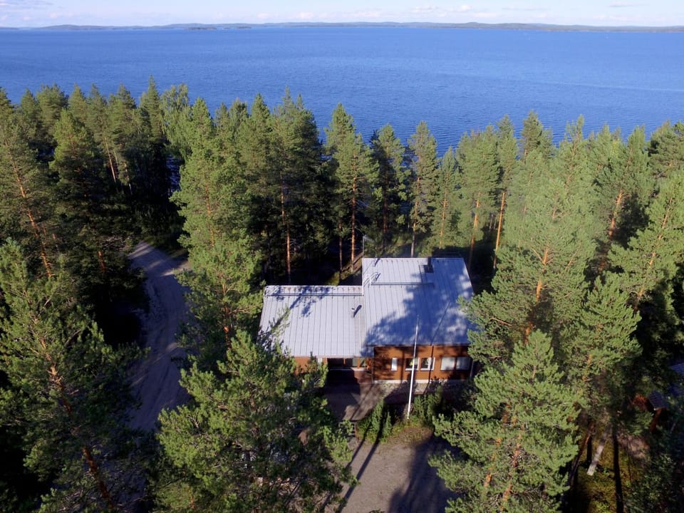 Facade/entrance, Bird's eye view, Lake view