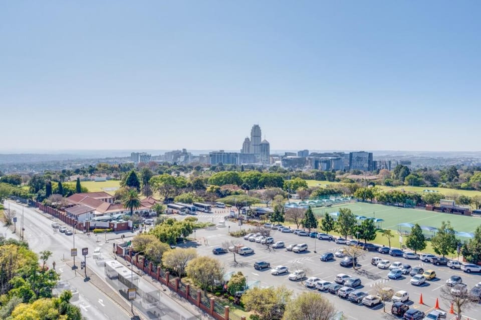 Luxury Studio Apartment in Illovo Apartment in Sandton