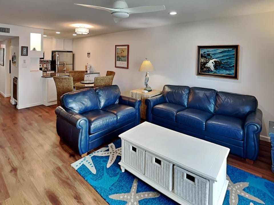Kitchen or kitchenette, Living room, furniture, air conditioner