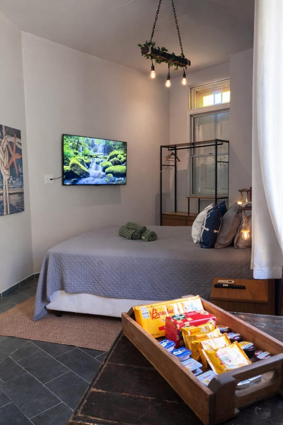 Explorer Bar - Sea Breeze Room Apartment in Santa Teresa