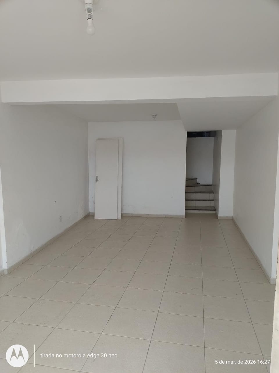 Apt privativo completo no centro, 3 vagas, auto check in, garagem, rua sossegada, local confortável E1 Apartment in State of Bahia