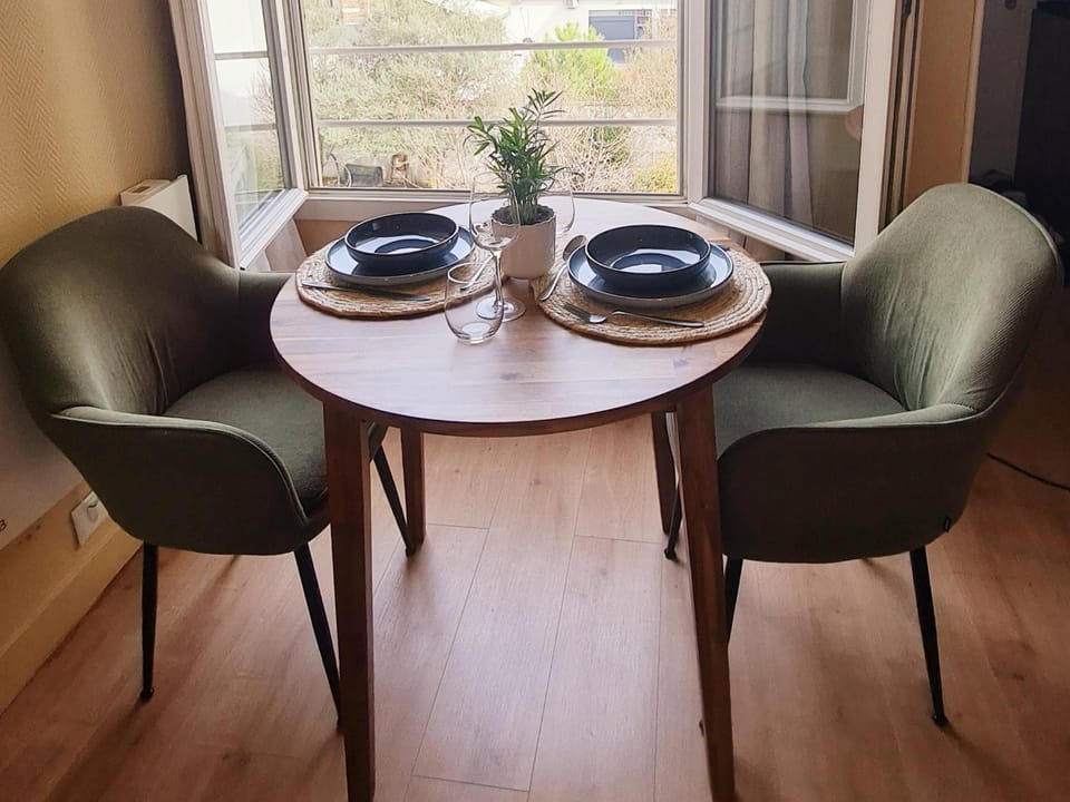 Charming Getaway Near Paris Apartment in Vitry-sur-Seine