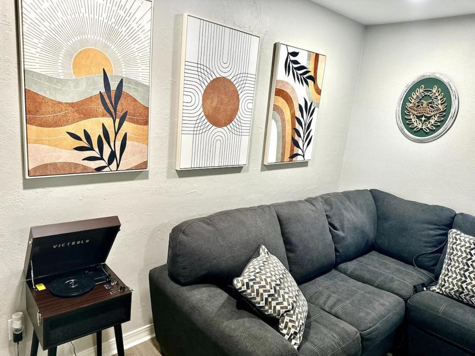 Living room, Decorative detail