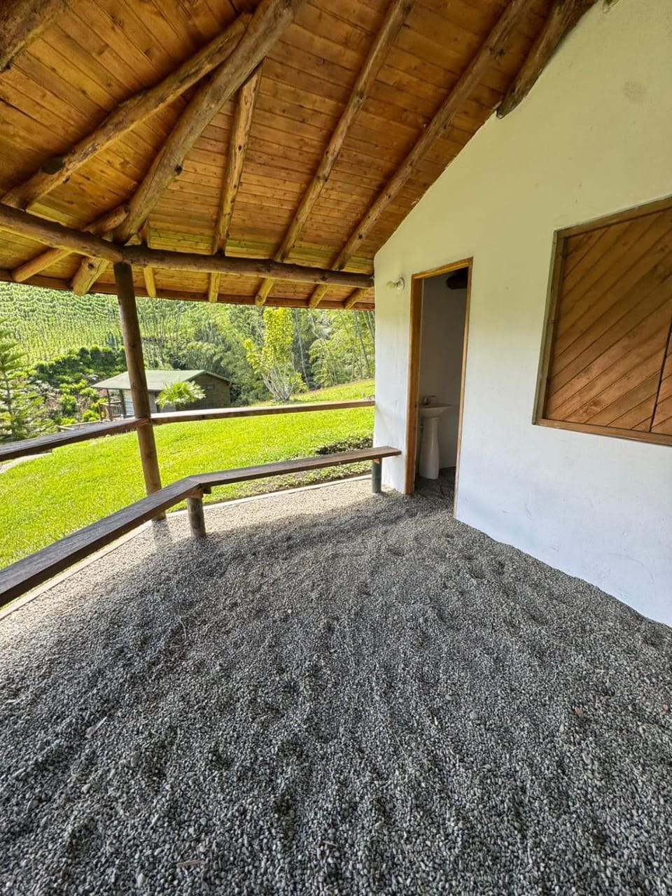 Bosque luna brisa del embalse House in Antioquia