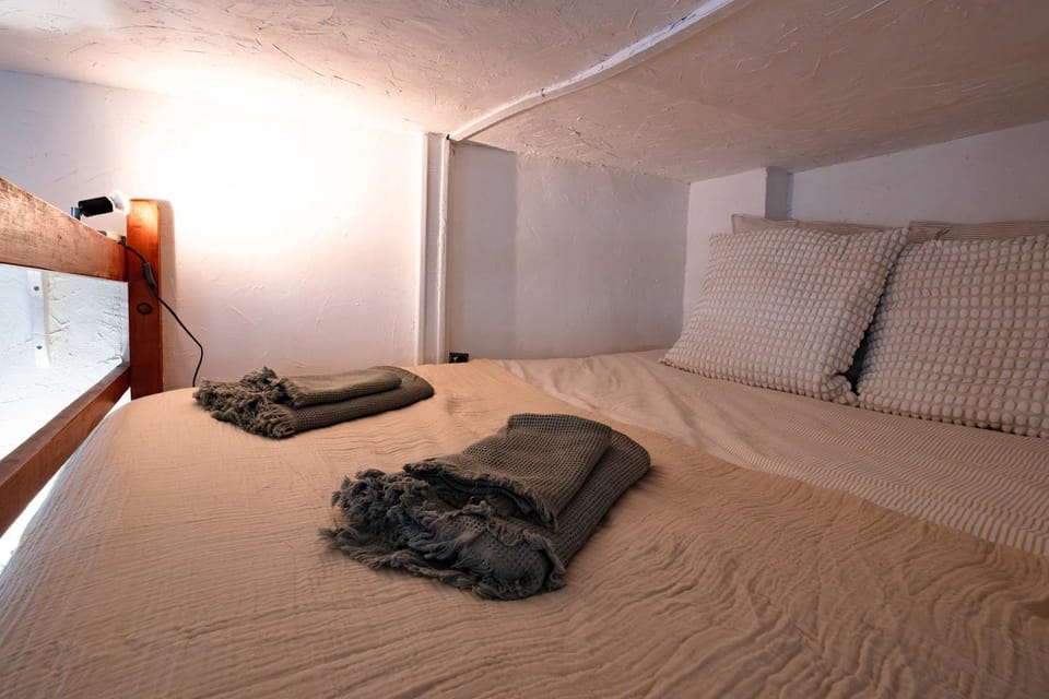 Cozy Parisian Studio Montorgueil Apartment in Paris