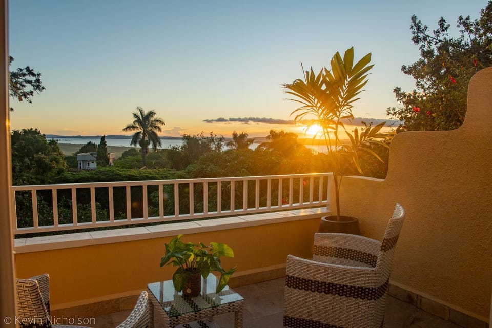 Balcony/Terrace, Lake view