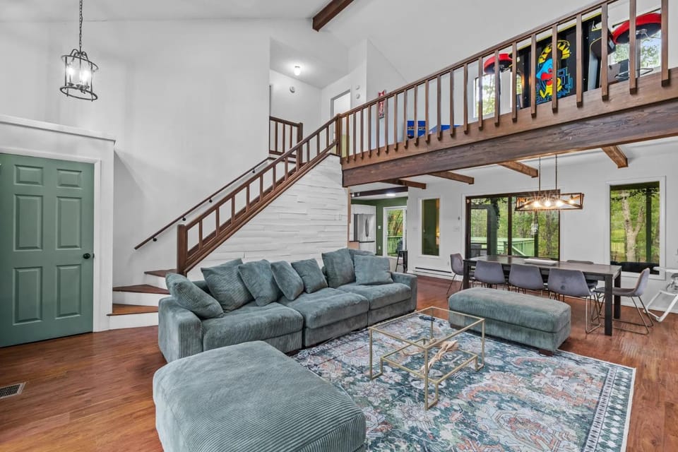 Living room, Seating area