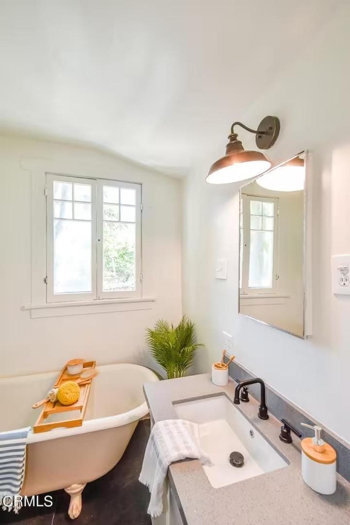 Charming Boho Pasadena Cottage Near Rose Bowl House in Pasadena