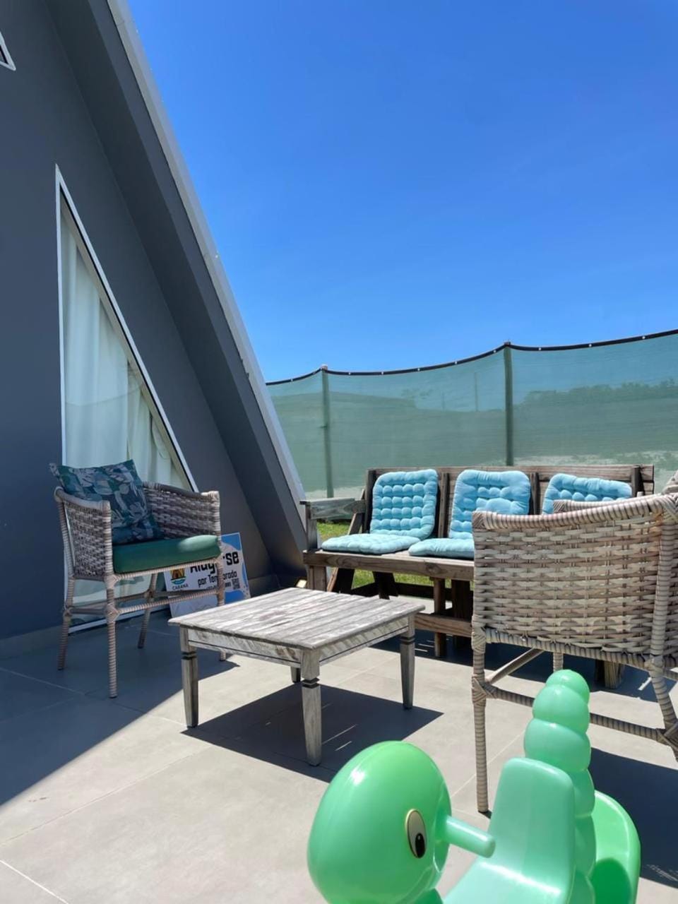 Patio, Day, Seating area