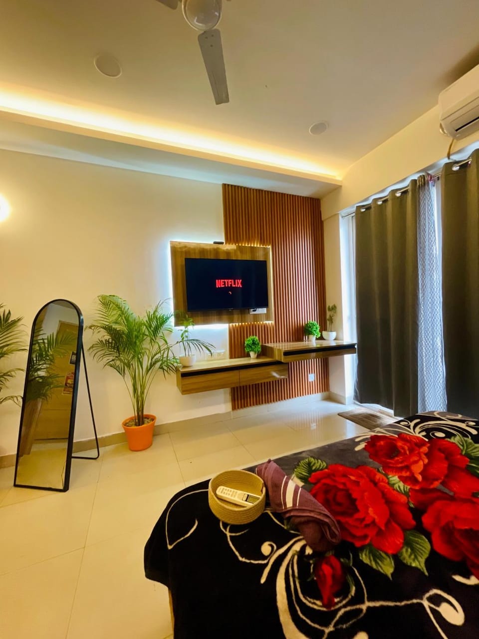 The Bourbon Stays Hotel in Noida