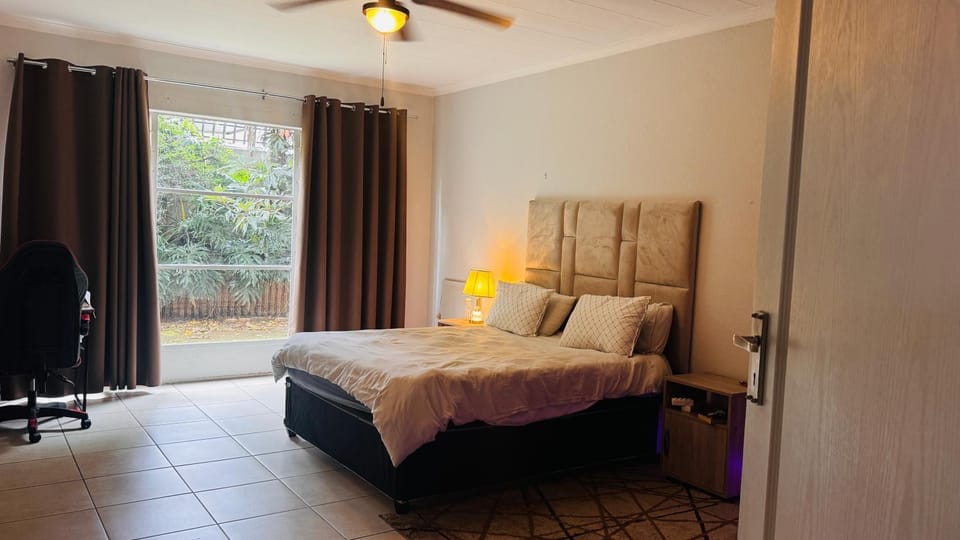 H&S luxury Apartment in Roodepoort