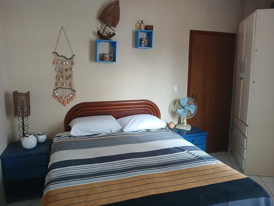 20 metros da praia,garagem,sossego Apartment in Itanhaém