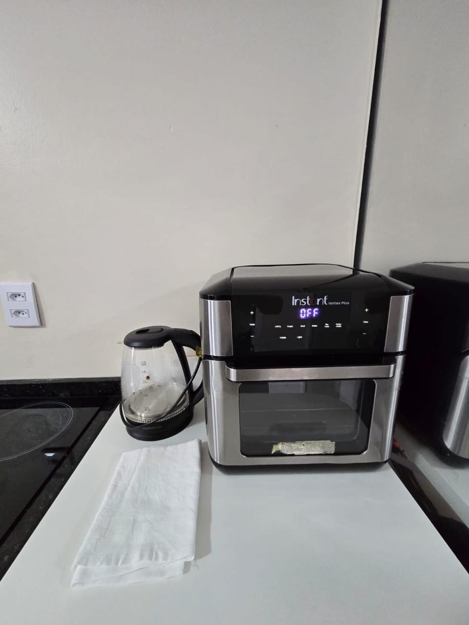 Kitchen or kitchenette, oven, stove, toaster