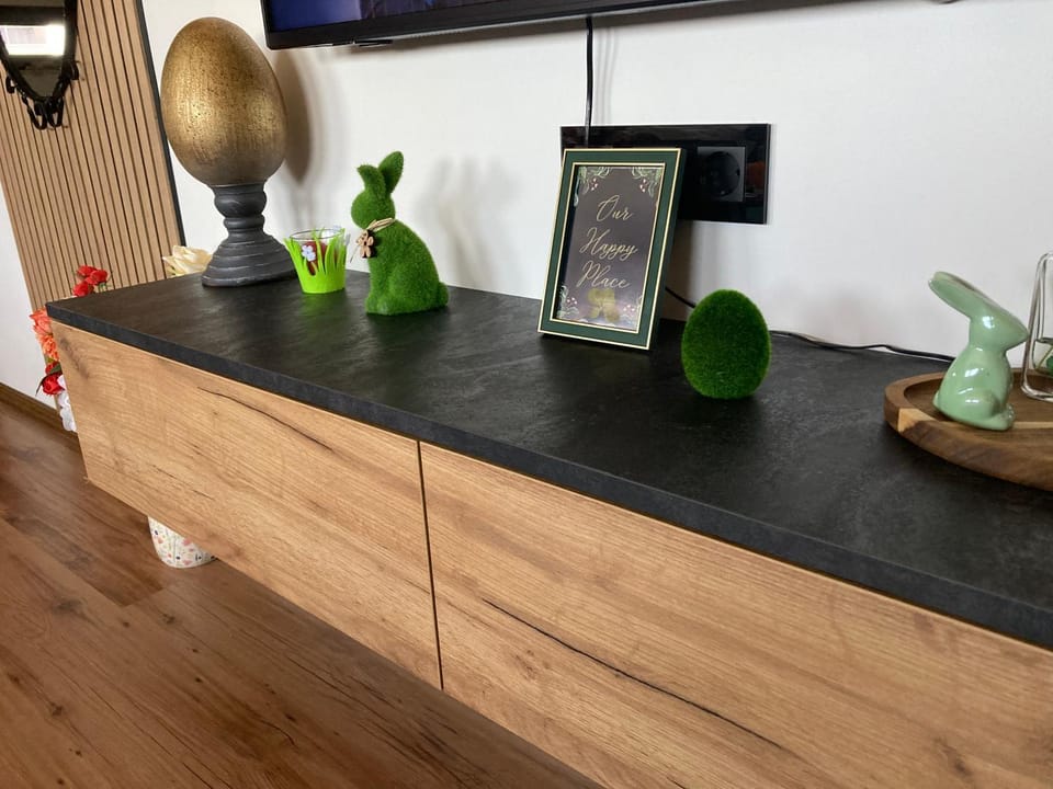 Communal lounge/ TV room, Spring, Living room, Decorative detail, Decorative detail