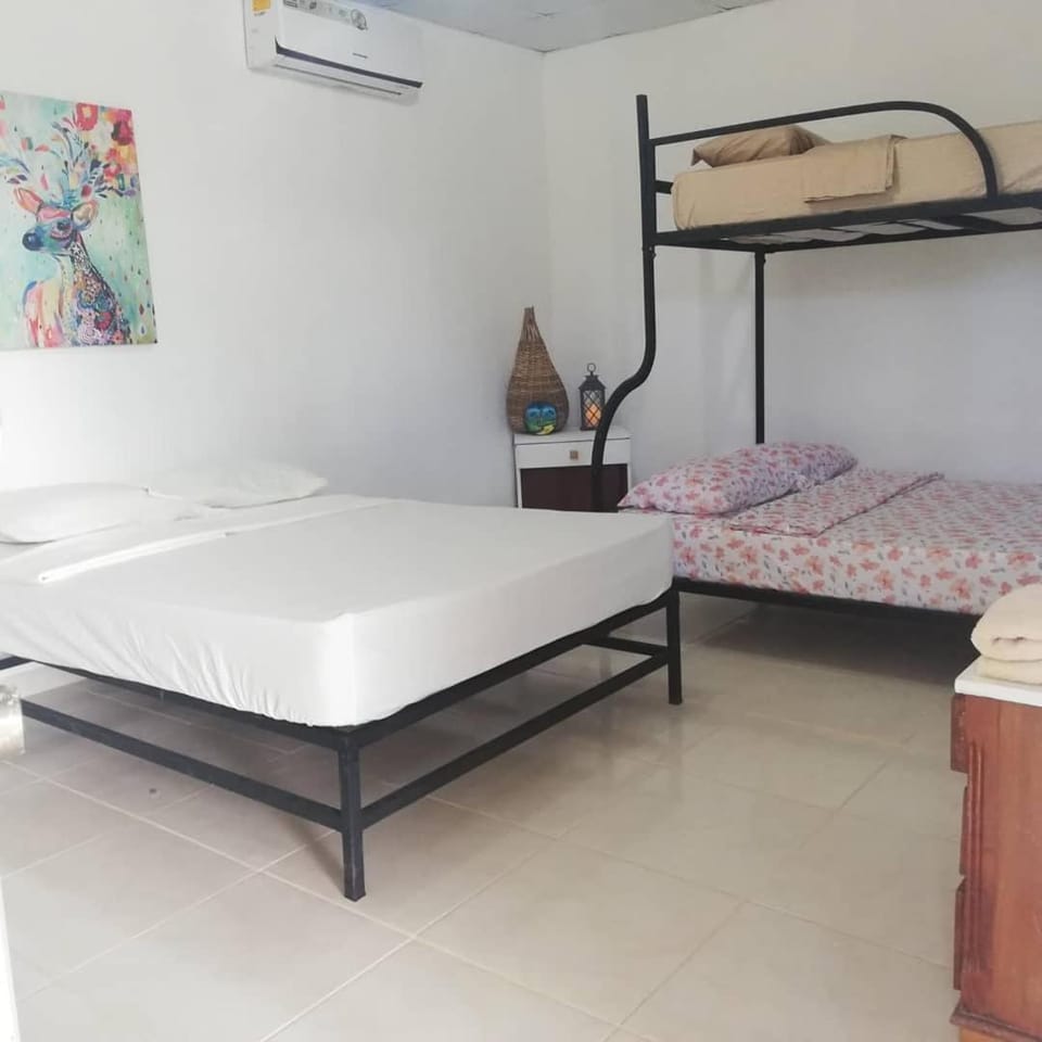 Hostal Tortuga Surf Bed and Breakfast in Los Santos Province, Panama