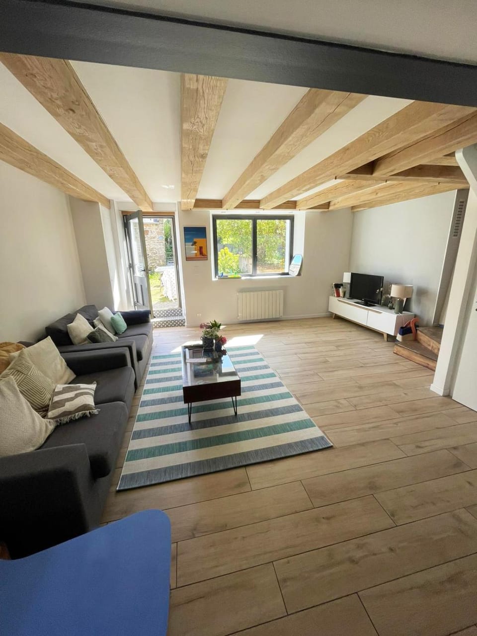 Living room, Garden view