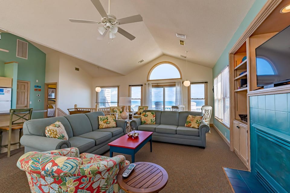 Village Views - Village at Nags Head MP 15, Oceanfront, Ocean View, Hot Tub, Community Pool, Flex Stays House in Nags Head