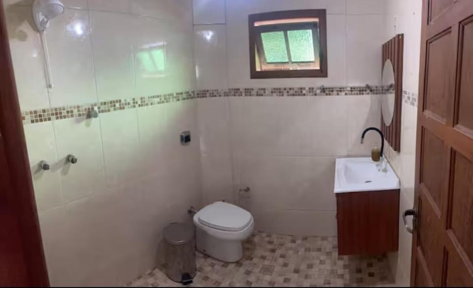 Casa com piscina próximo a praias e aeroporto House in Florianopolis