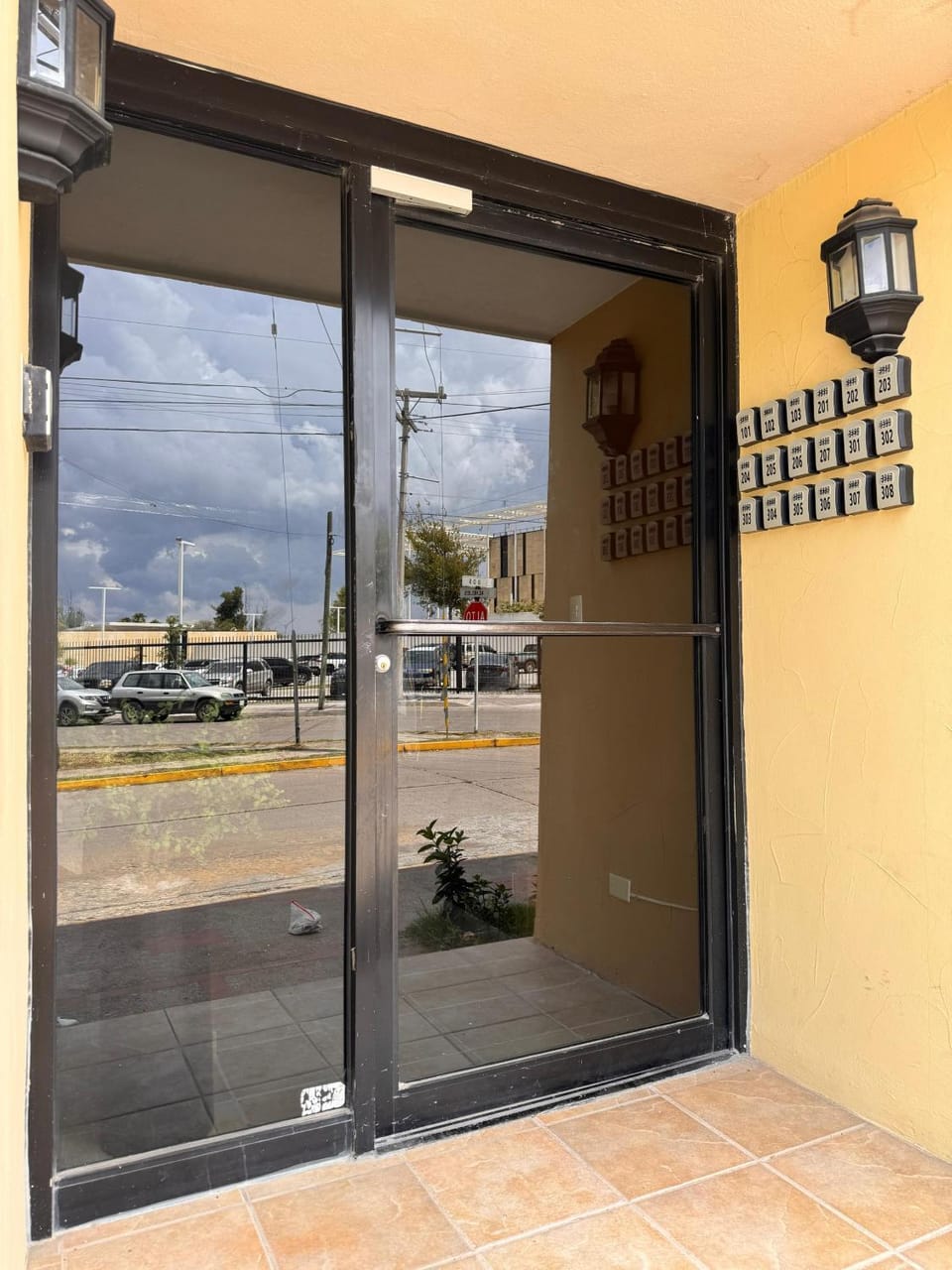 HOTEL MATAMOROS frente al consulado Hotel in Brownsville