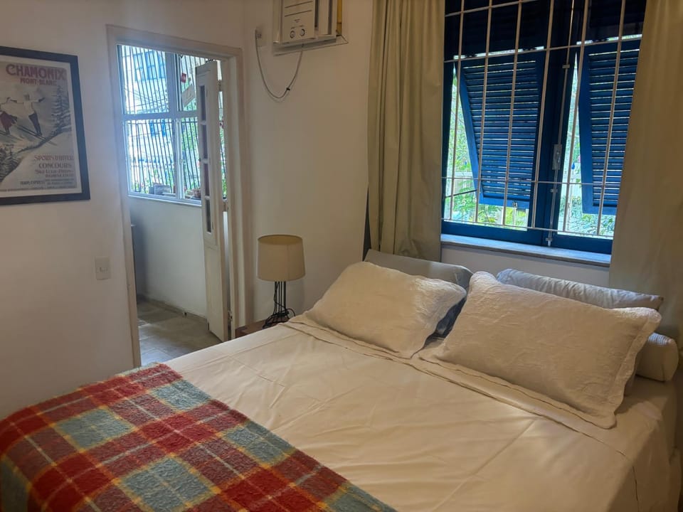 Lagoa Rodrigo de Freitas Apartment in Rio de Janeiro