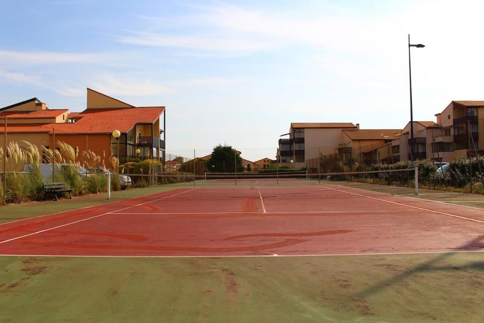 Agréable appartement 2 chambres Notre Dame 200m de la plage, piscine commune, parking Apartment in Hossegor