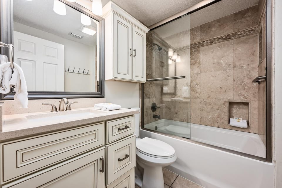 The Inn At Crystal Beach #505 House in Destin
