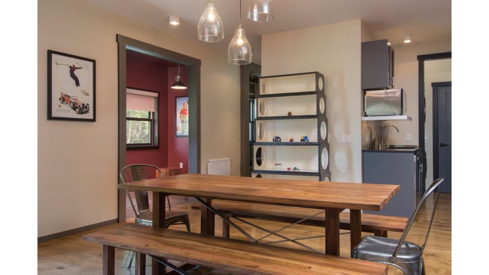 Day, Kitchen or kitchenette, Dining area, furniture, microwave, kitchen