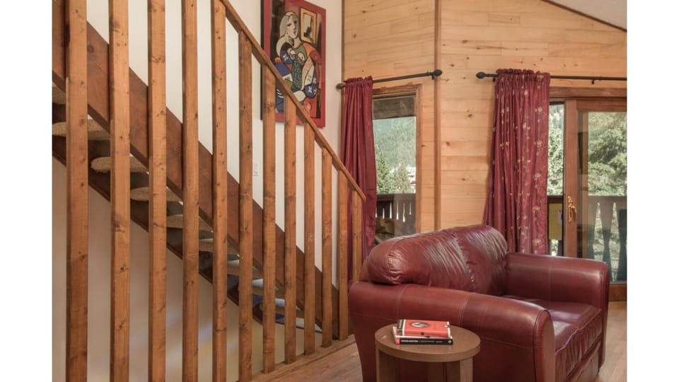 Day, Living room, furniture