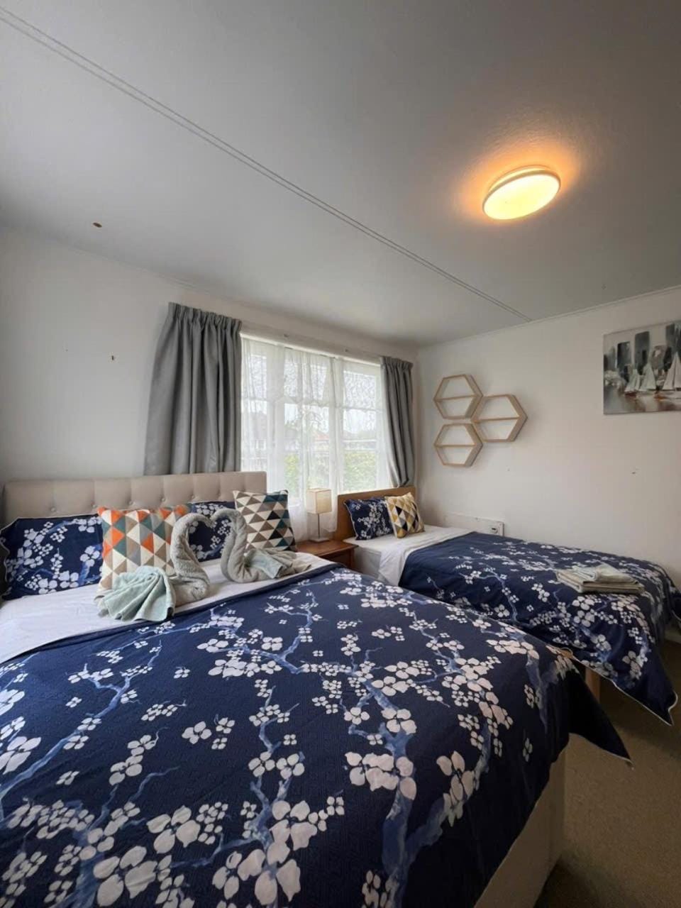 Bed, Bedroom, Garden view, internet, towels, wardrobe