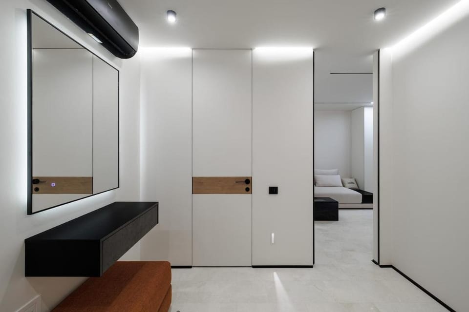 Luxury 2BR75 Apartment Elegant Designer Bathroom Apartment in Chișinău