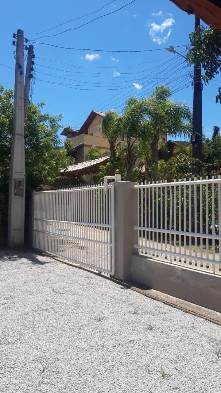 Casa de madeira na guarda House in State of Santa Catarina