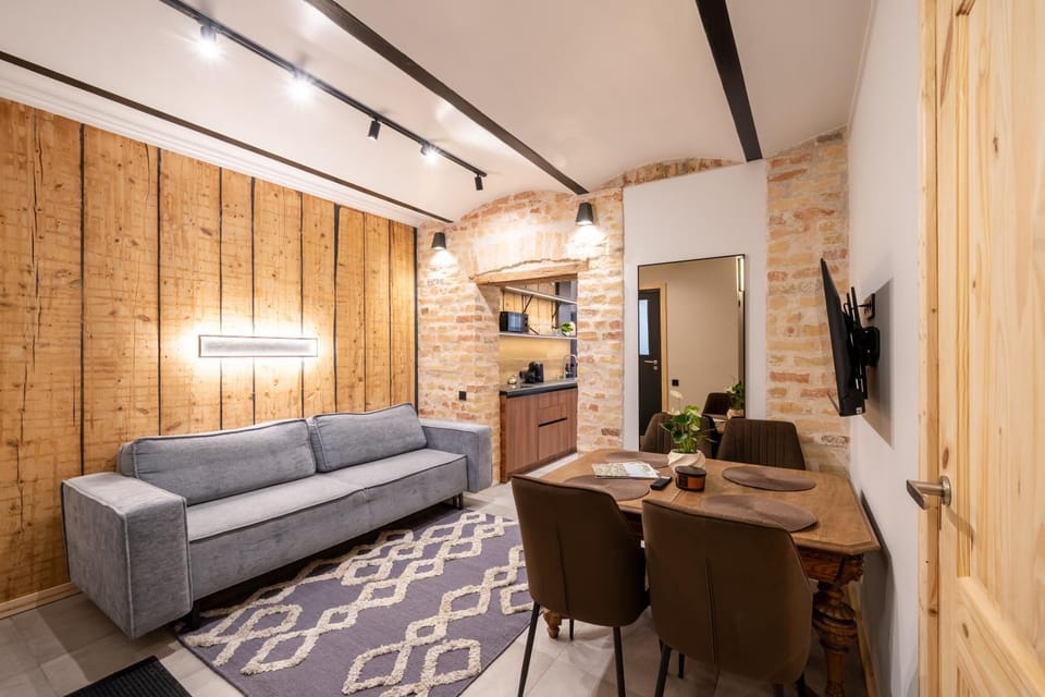 TV and multimedia, Kitchen or kitchenette, Living room, Seating area, Dining area, Evening entertainment, wardrobe