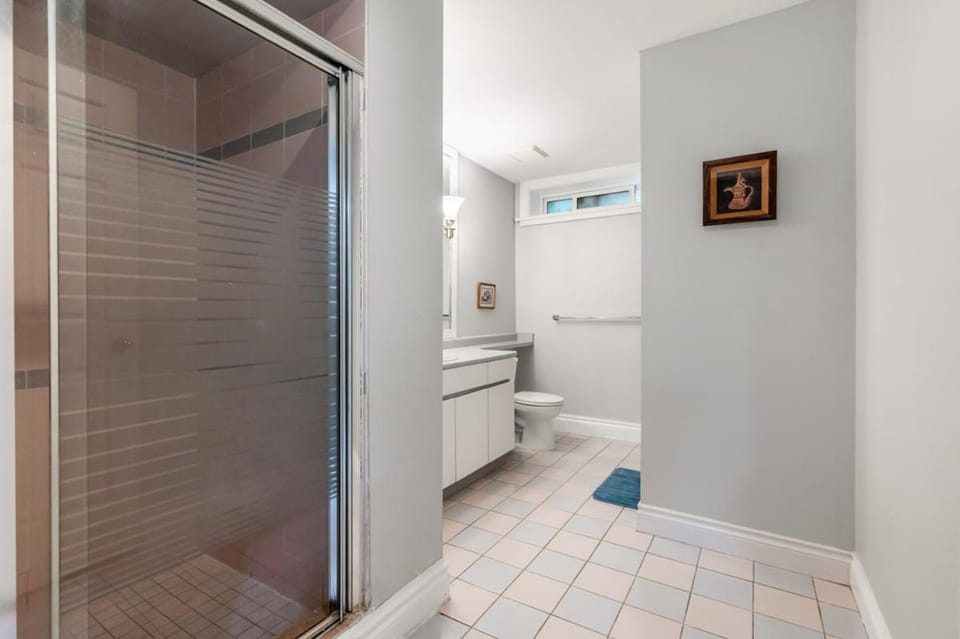 Comfortable Family Home,South Granville House in Vancouver