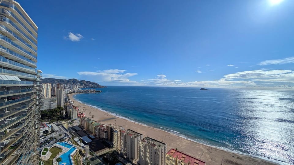 City view, Sea view