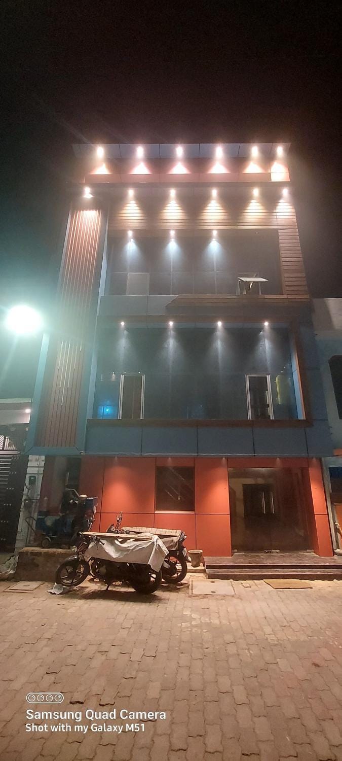 SRL Inn, Ayodhya Near Ram Mandir Hotel in Uttar Pradesh