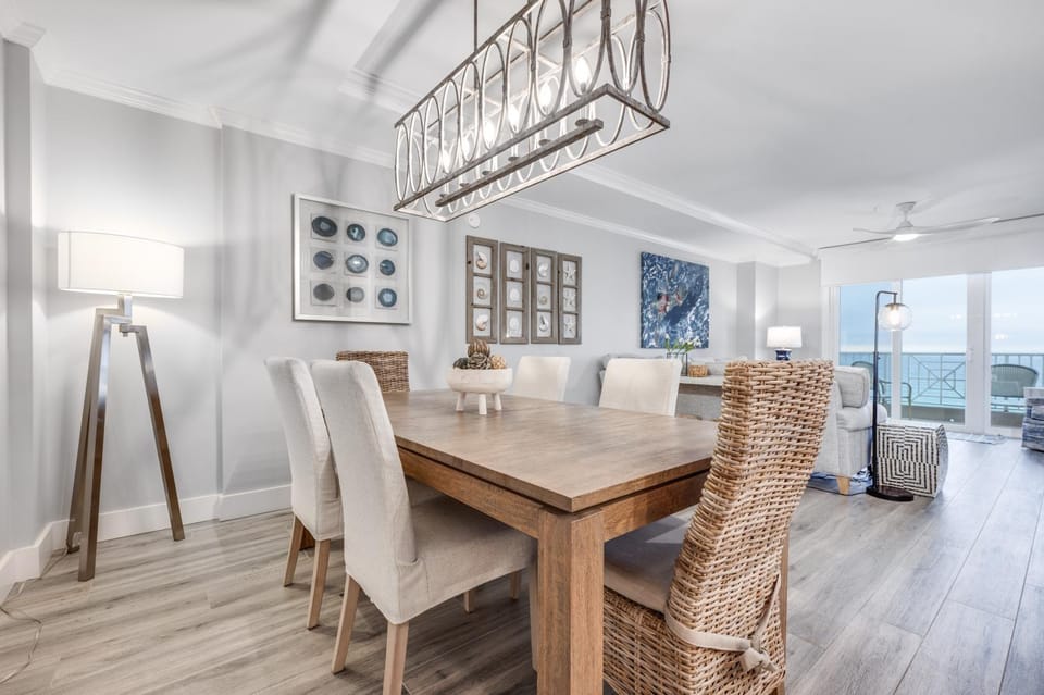 The Inn At Crystal Beach #703 Penthouse Apartment in Destin