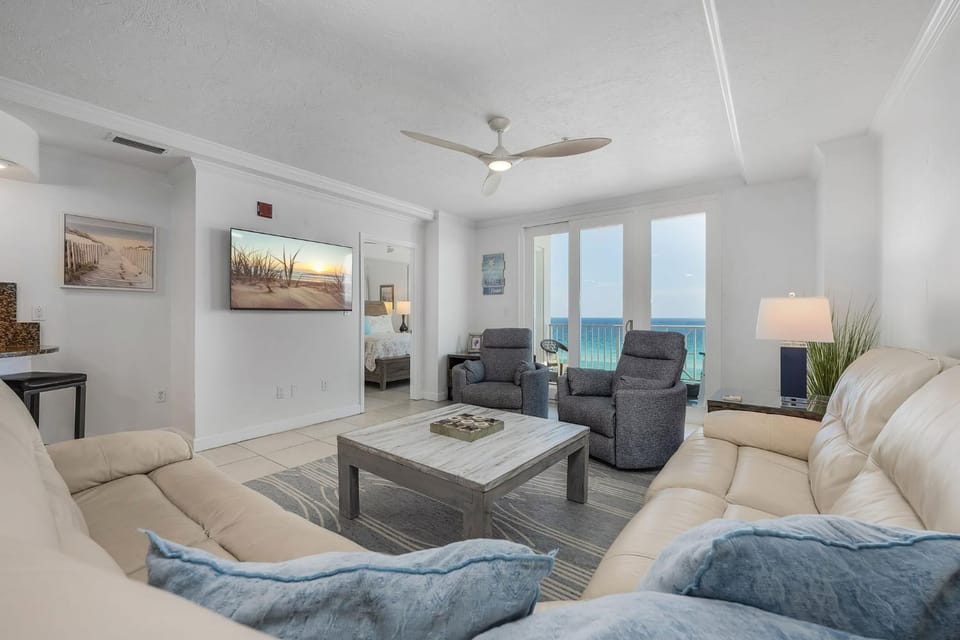 The Inn At Crystal Beach #709 Penthouse Apartment in Destin