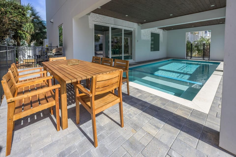 The Pearl House in Miramar Beach