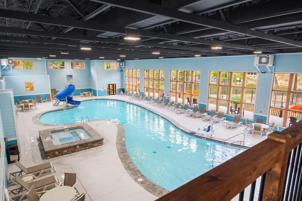 Family Camp - Home for 17 House in Ridgedale