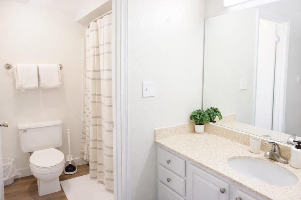 Cozy Studio • DownTown SLC Apartment in Salt Lake City