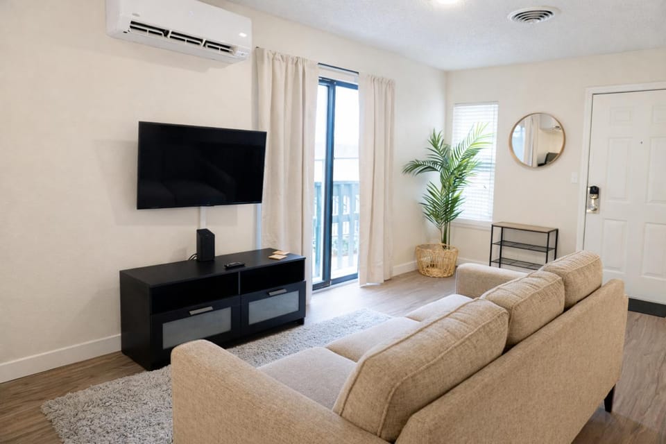 Comfortable SLC Studio | Great Location Apartment in Salt Lake City