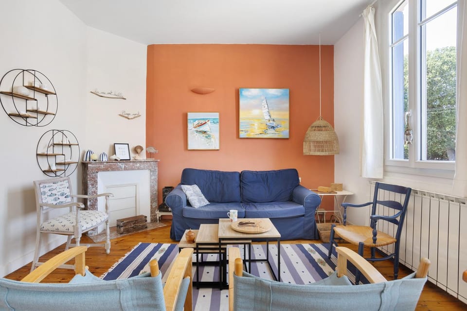 Property building, Living room