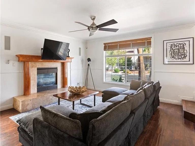 TV and multimedia, Living room, Seating area