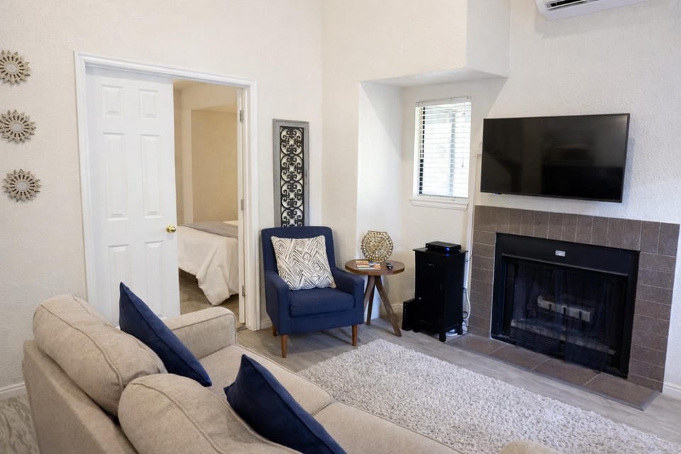 Two Bedroom Loft*Great Location*Award Winning Beds Apartment in Salt Lake City