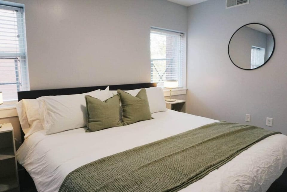 Modern Downtown Apartment • Walk to Restaurants Apartment in Salt Lake City