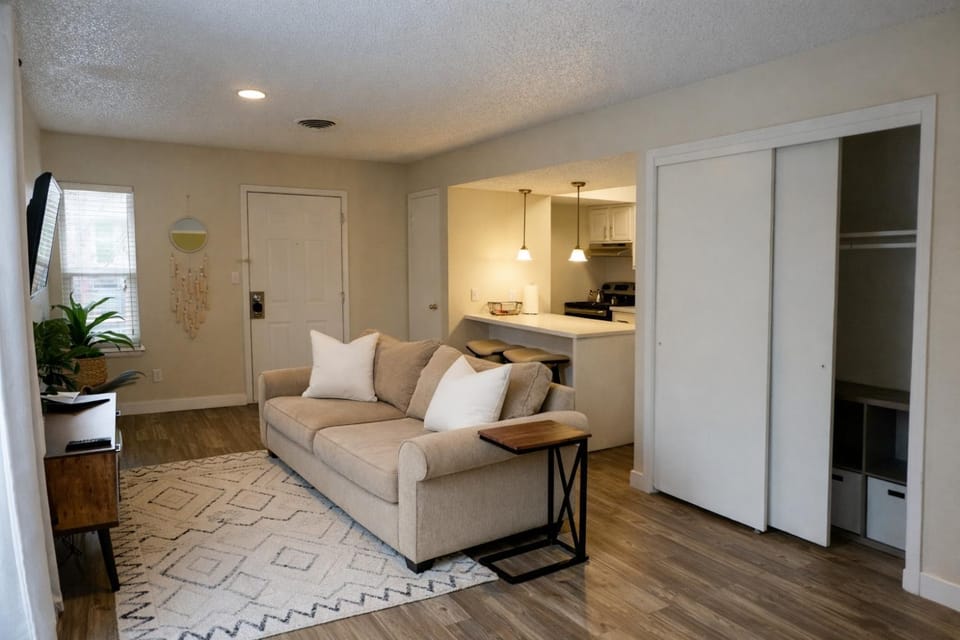 Down Town , Studio Apt., King Bed, Self Check-In Apartment in Salt Lake City